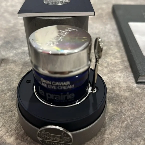 LA PRAIRIE BUNDLE ALL EMPTY EXCEPT TUBE OF SKIN CAVIAR ESSENCE LOTION - Picture 6 of 11